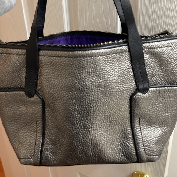 Beautiful Cole Haan silver and black shoulder bag. - Picture 5 of 10